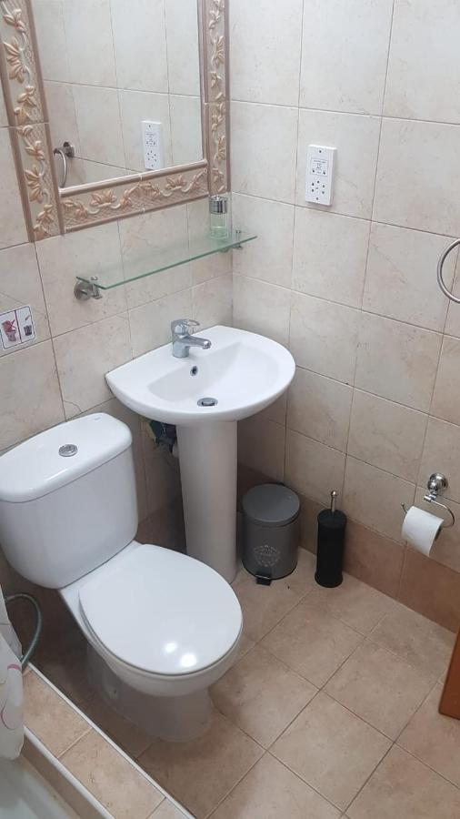 Kato In Universal Area Apartament *